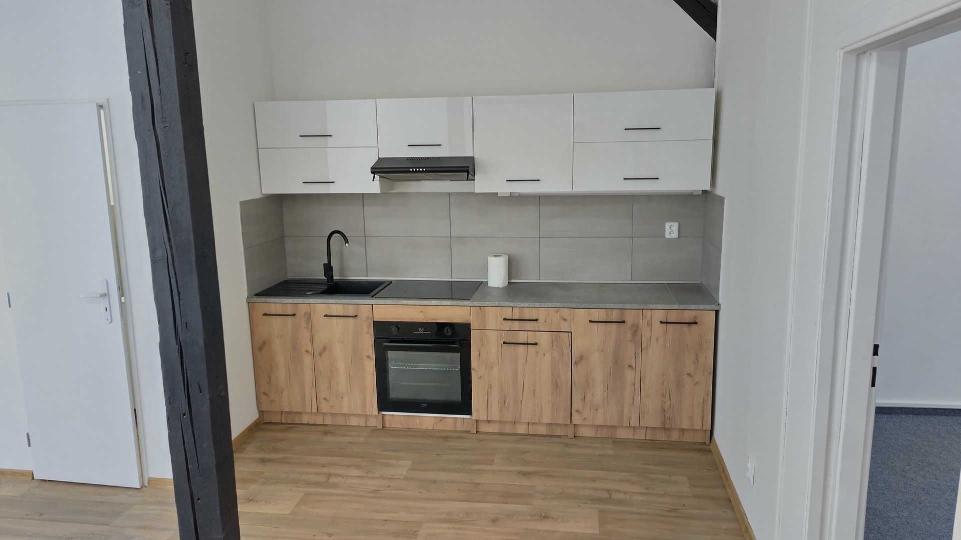 Pronájem bytu 2+1 77 m² - foto 19