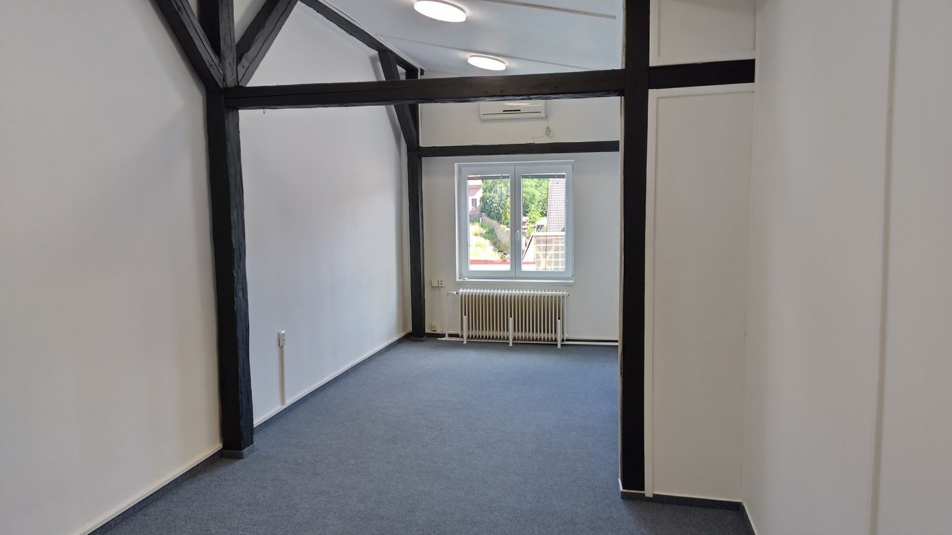 Pronájem bytu 2+1 77 m² - foto 17
