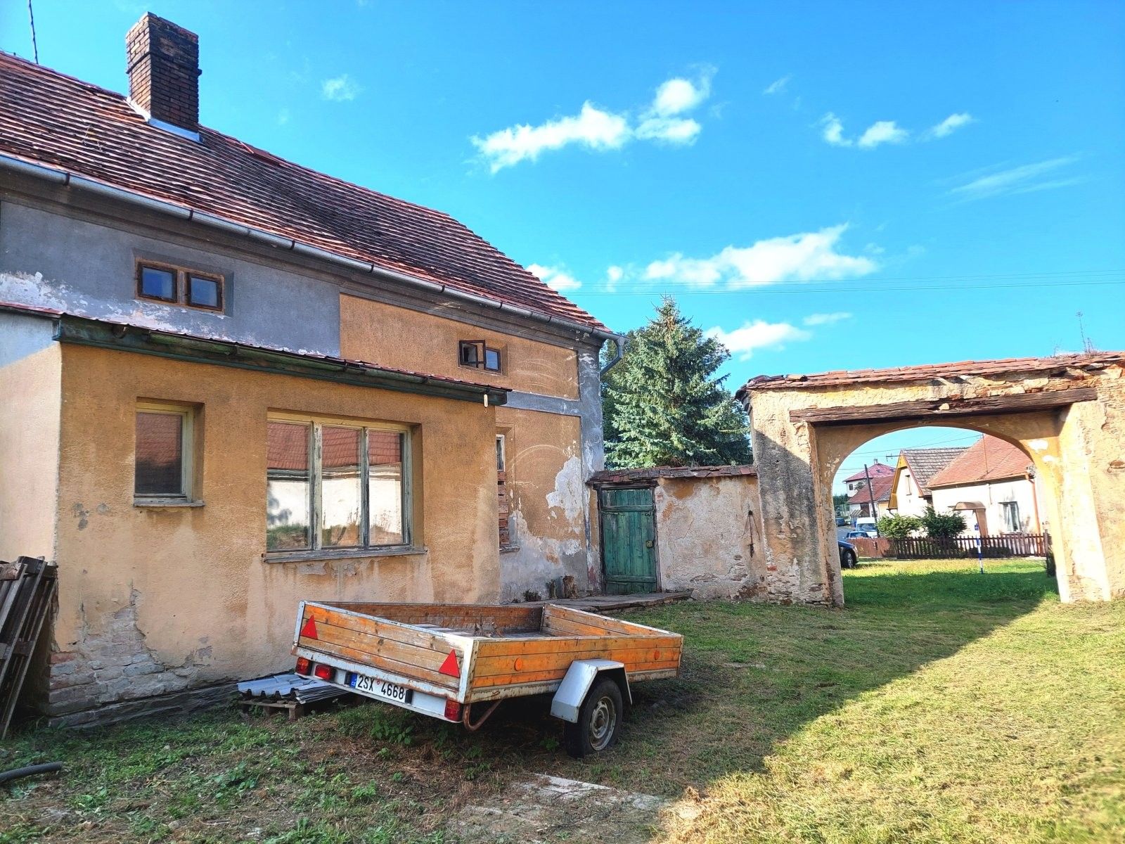Prodej komerčního prostoru 250 m² - foto 5