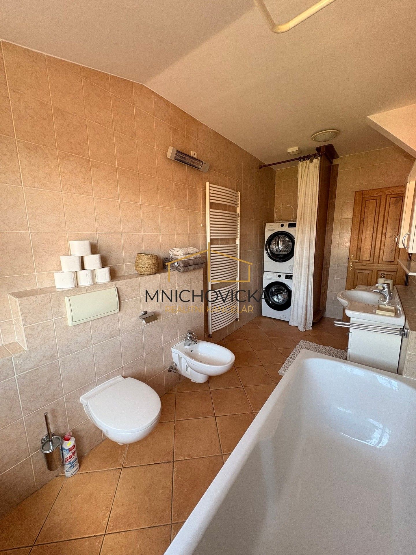 Pronájem bytu 3+kk 87 m² - foto 10