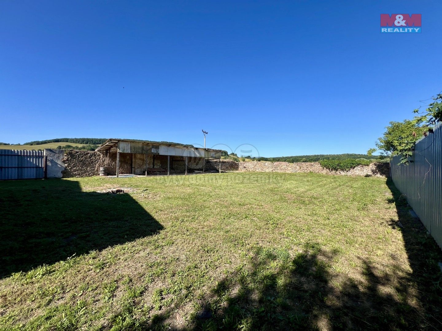 Prodej komerčního prostoru 300 m² - foto 4