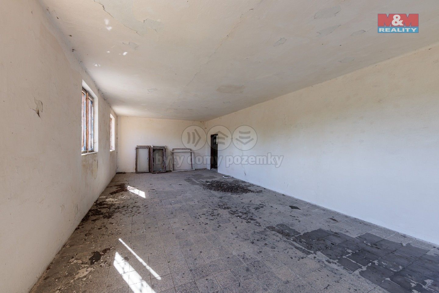 Pronájem komerčního prostoru 558 m² - foto 8