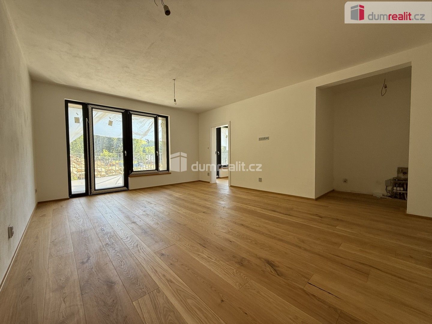 Pronájem bytu 2+1 57 m² - foto 4