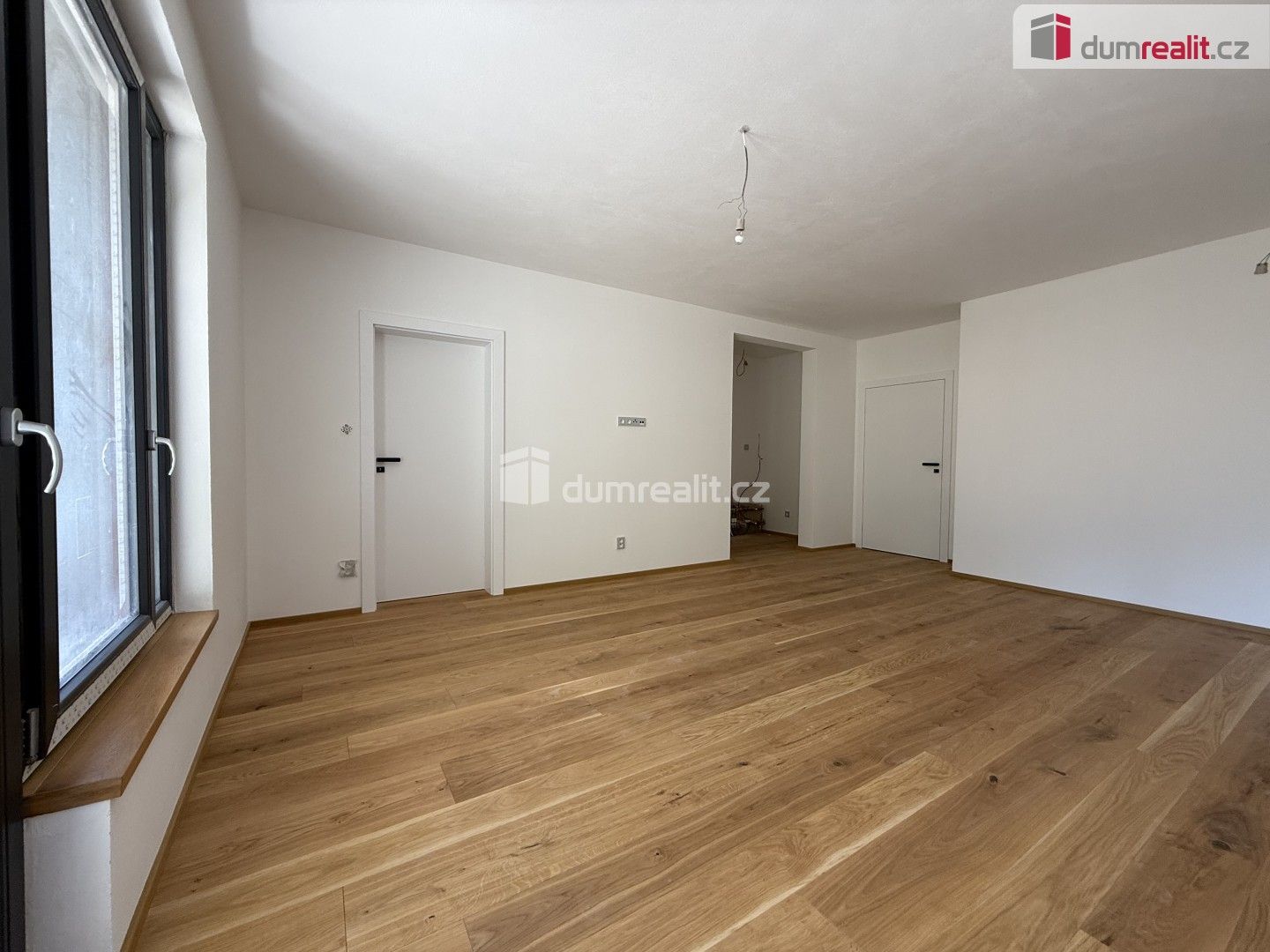 Pronájem bytu 2+1 57 m² - foto 10