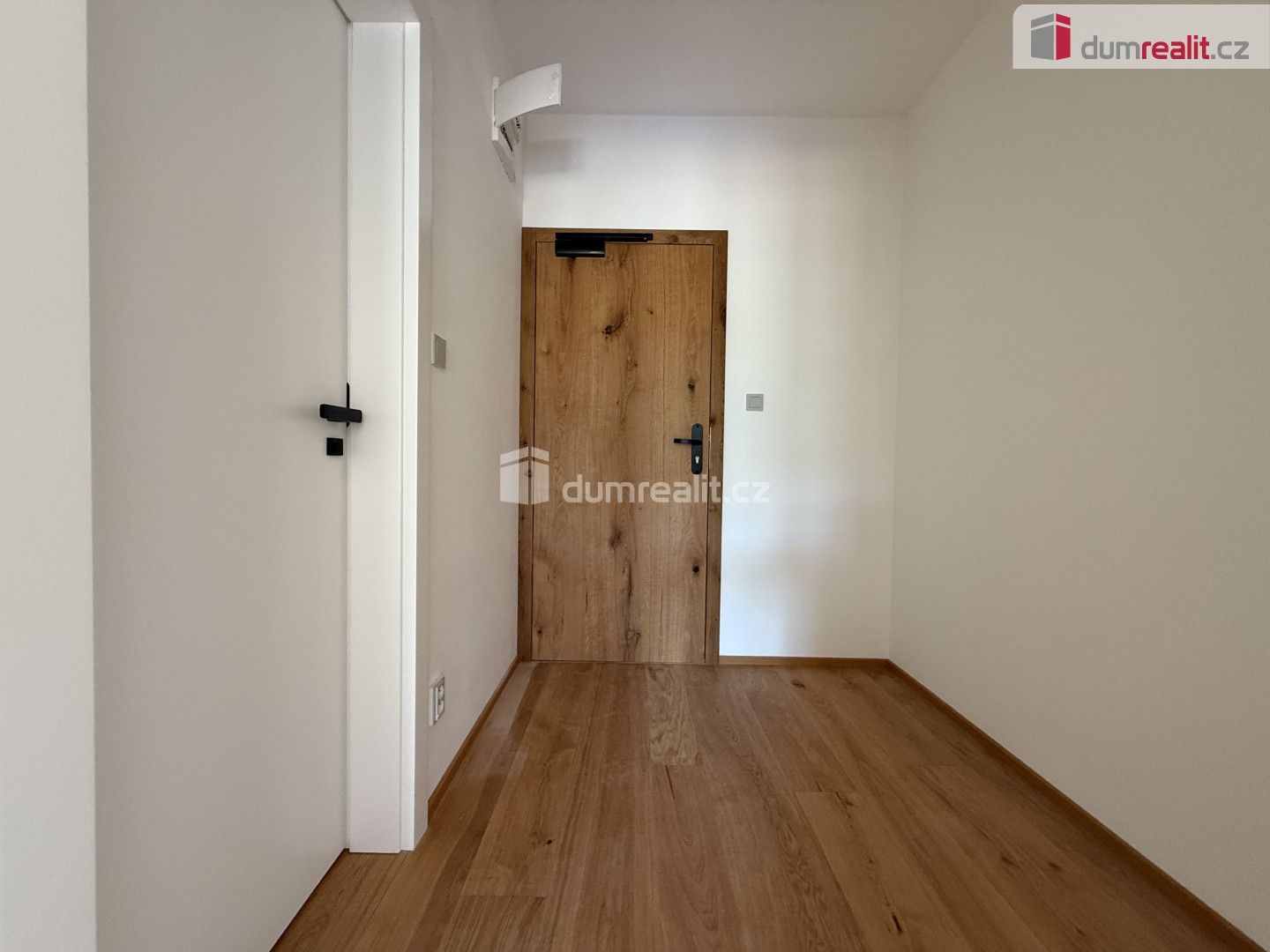 Pronájem bytu 1+1 43 m² - foto 14