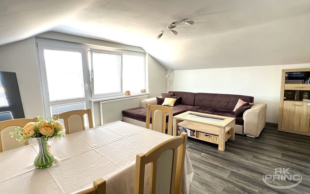 Prodej domu 210 m² - foto 1