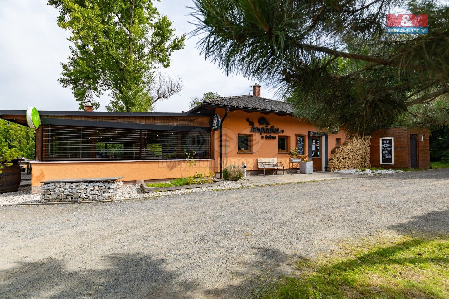 Prodej komerčního prostoru 200 m² - foto 3