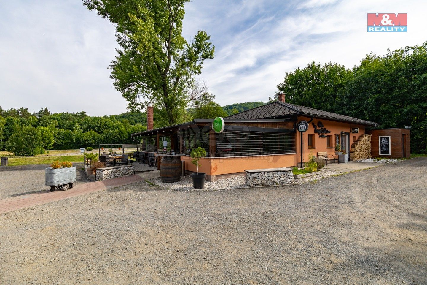 Prodej komerčního prostoru 200 m² - foto 19