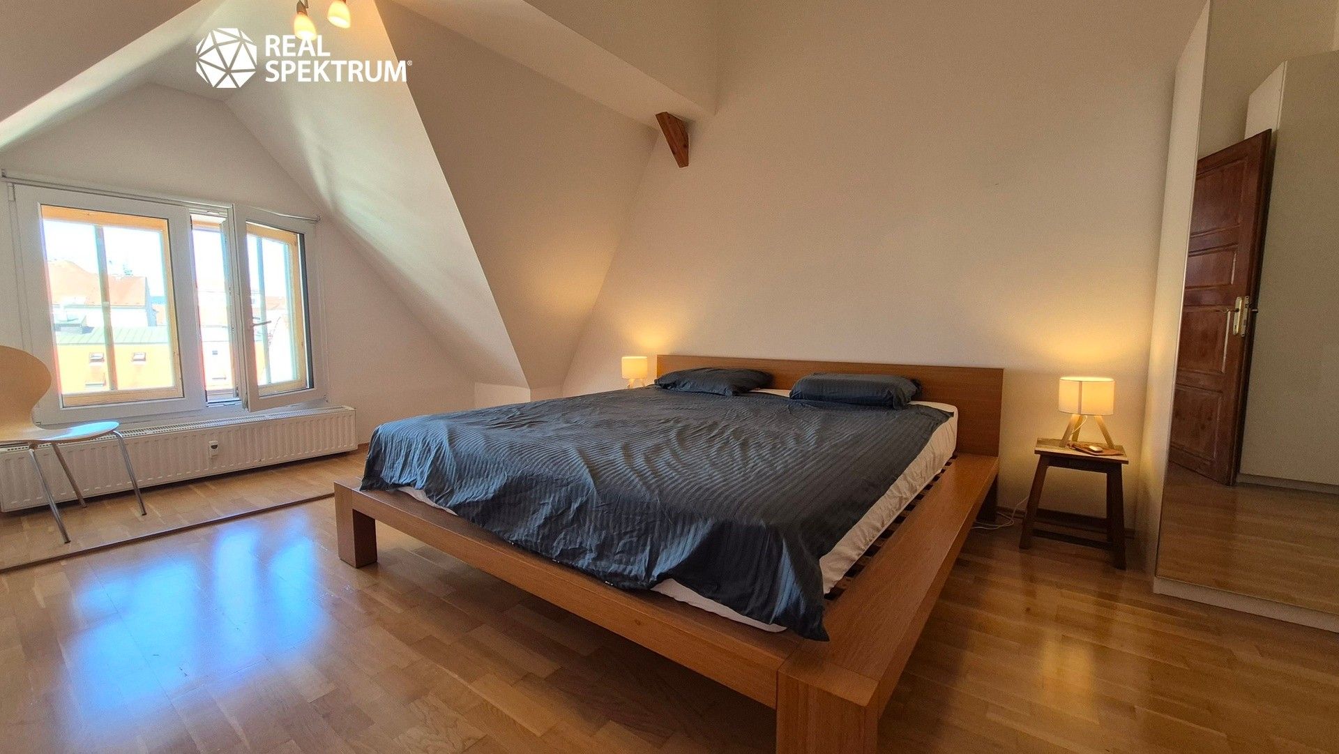 Pronájem bytu 2+kk 83 m² - foto 5
