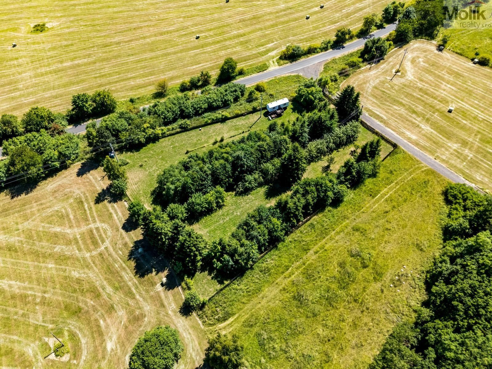Prodej pozemku 4446 m² - foto 6