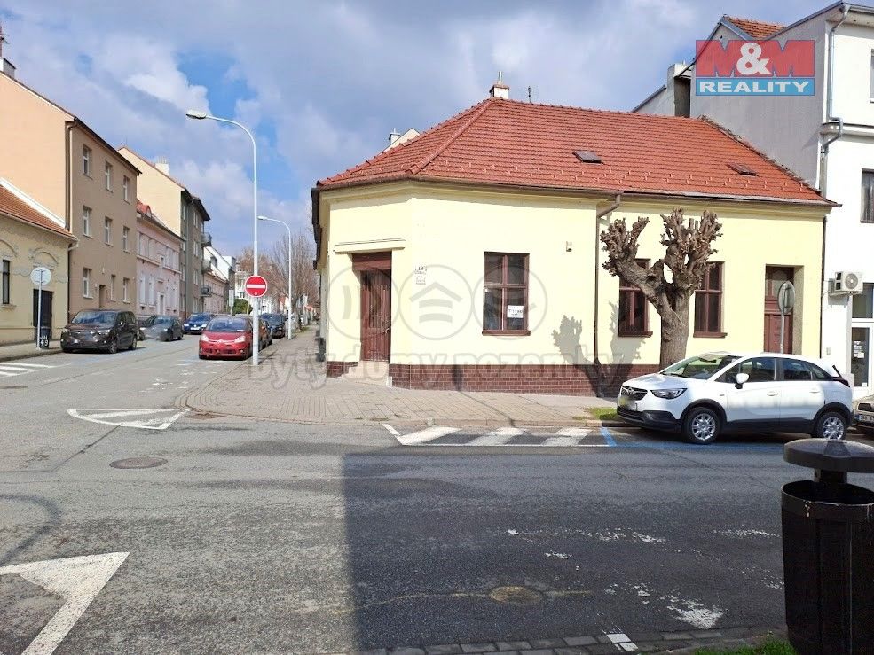 Pronájem komerčního prostoru 221 m² - foto 2