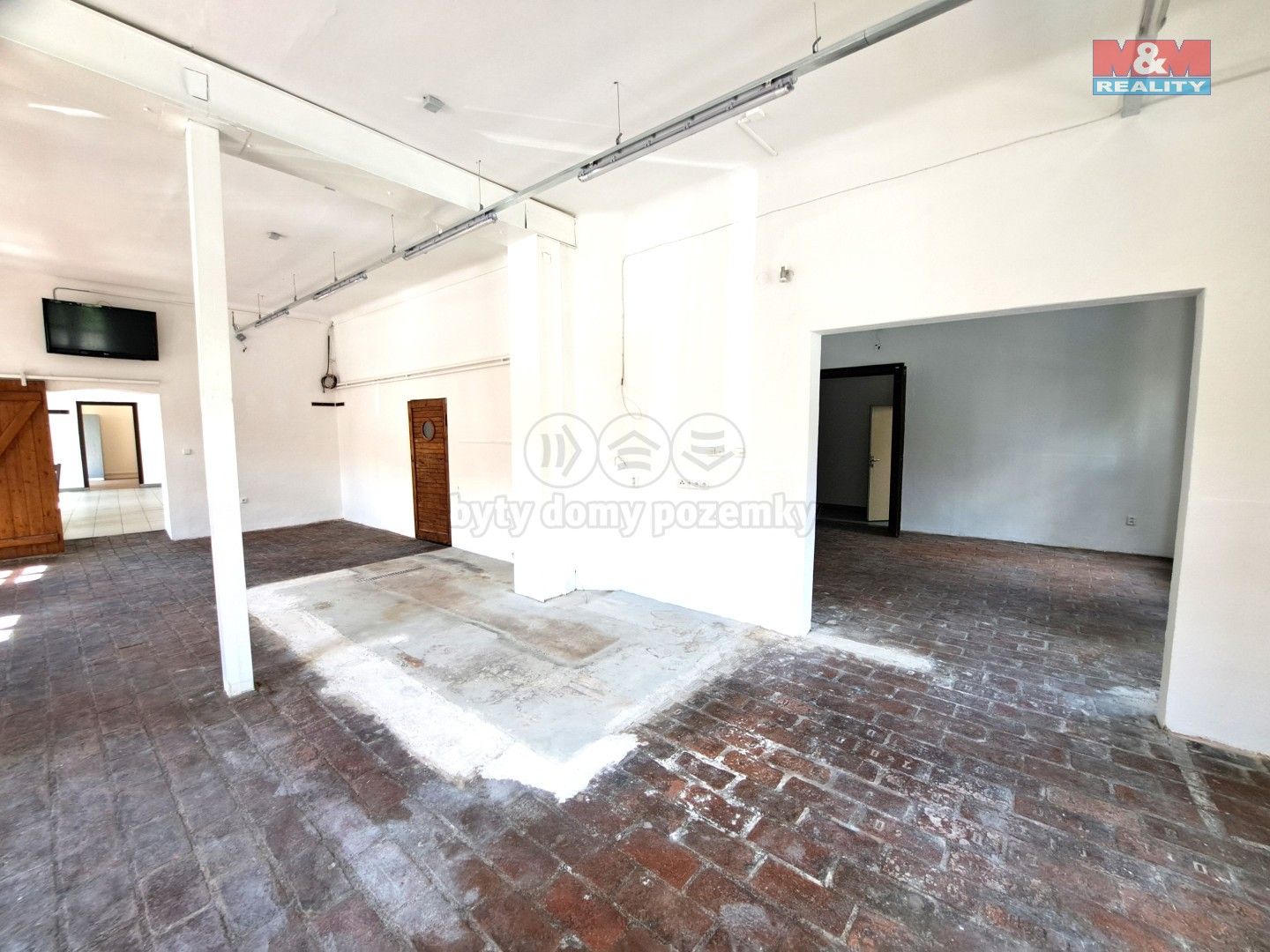 Pronájem komerčního prostoru 221 m² - foto 5