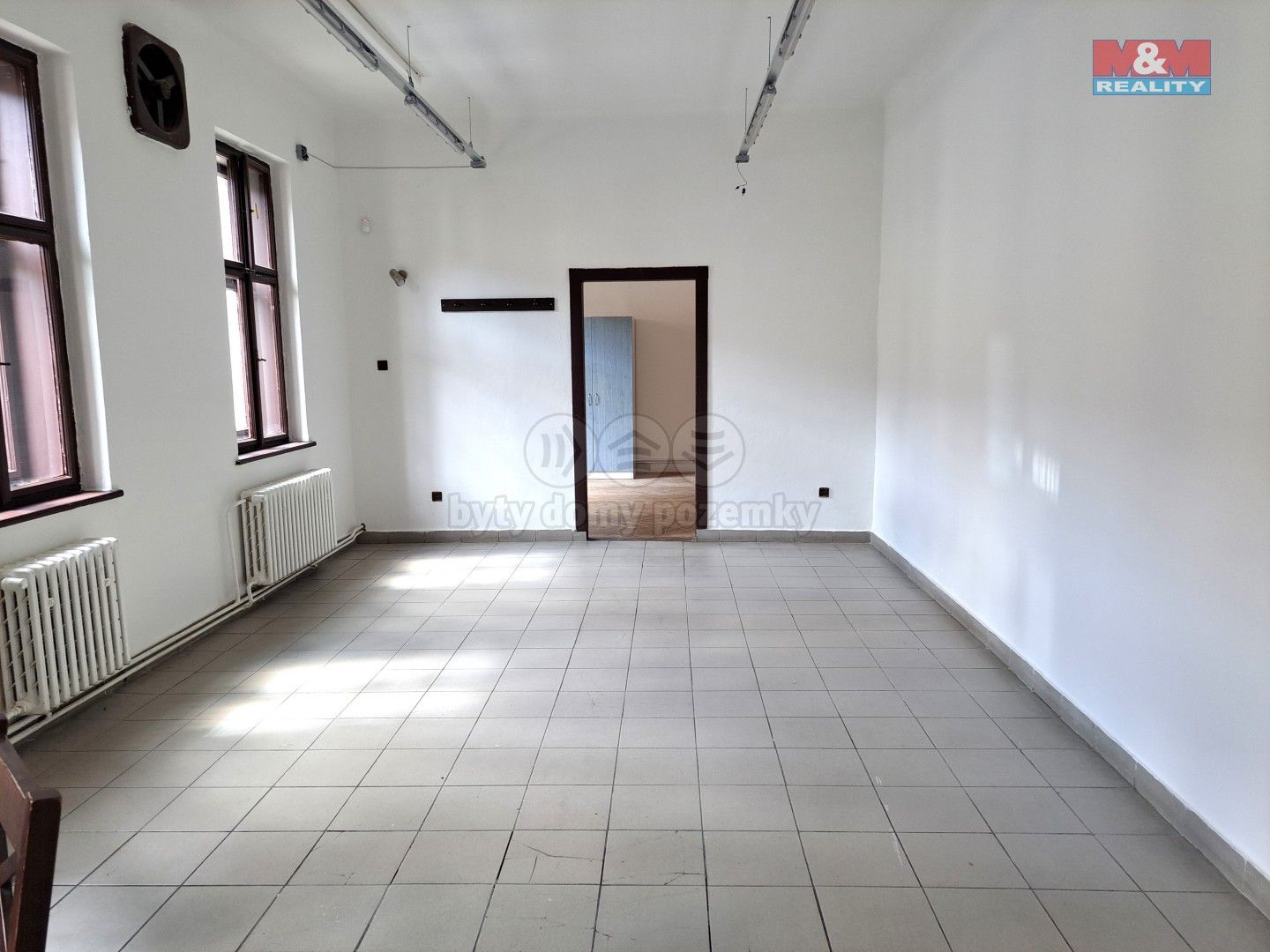 Pronájem komerčního prostoru 221 m² - foto 7