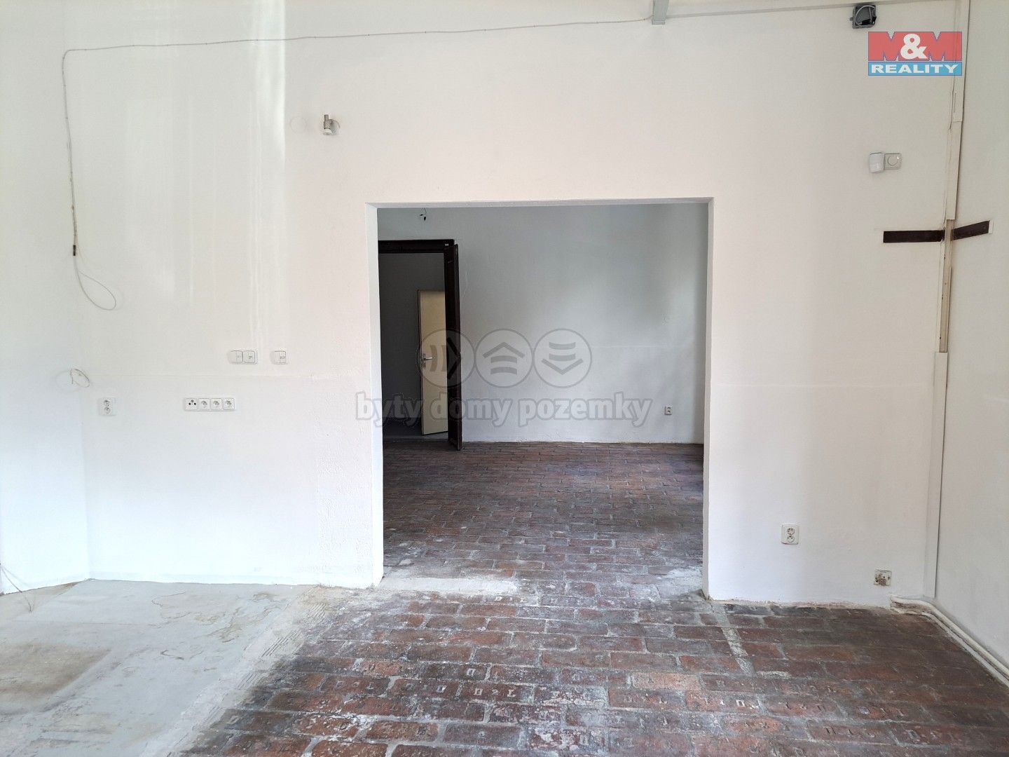 Pronájem komerčního prostoru 221 m² - foto 10