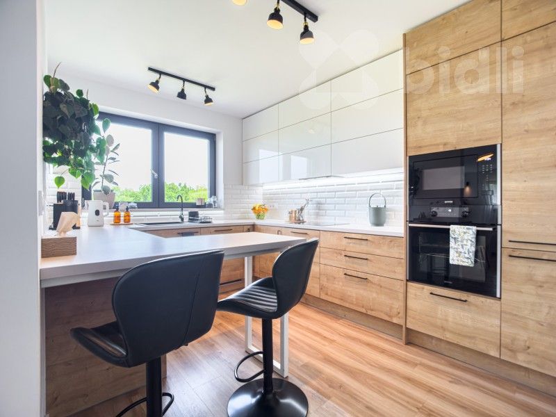 Prodej domu 195 m² - foto 1