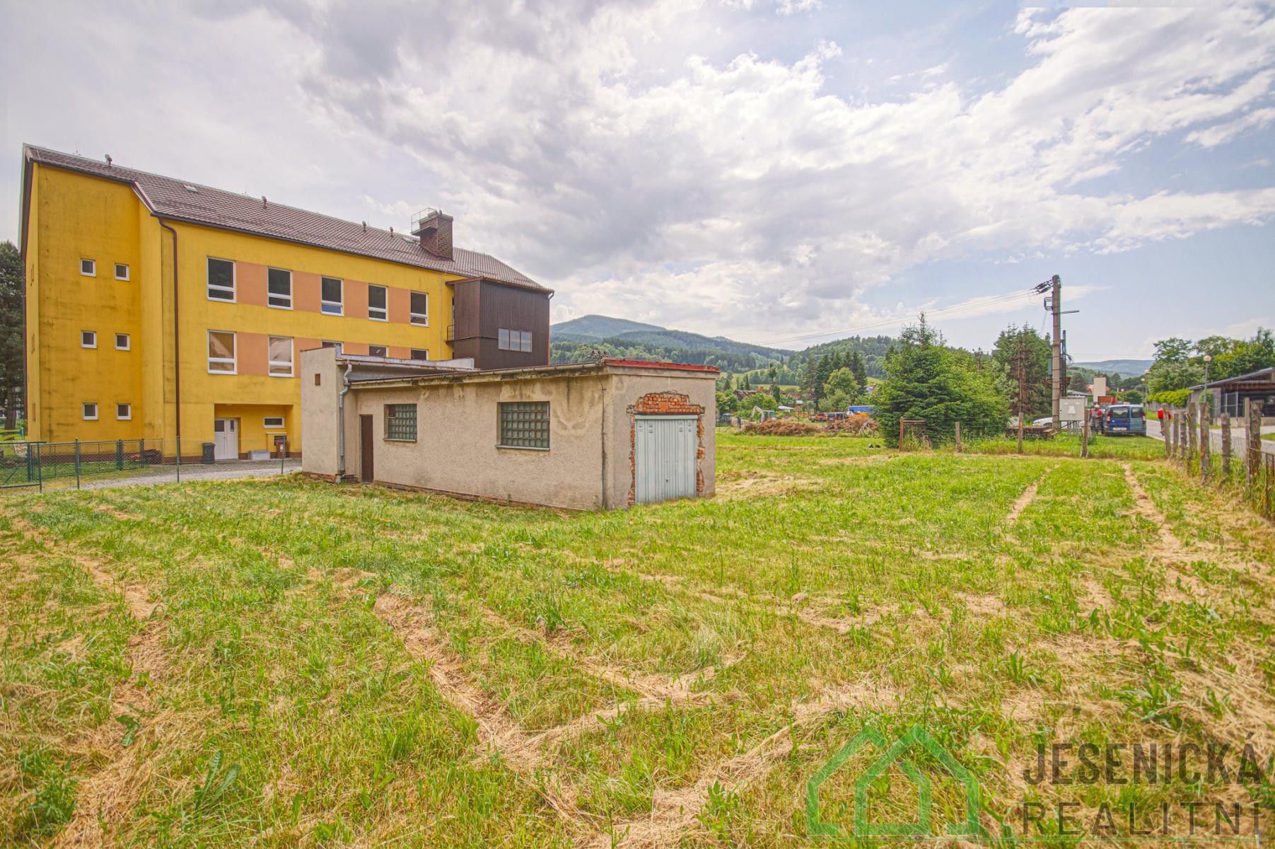 Prodej pozemku 1608 m² - foto 4