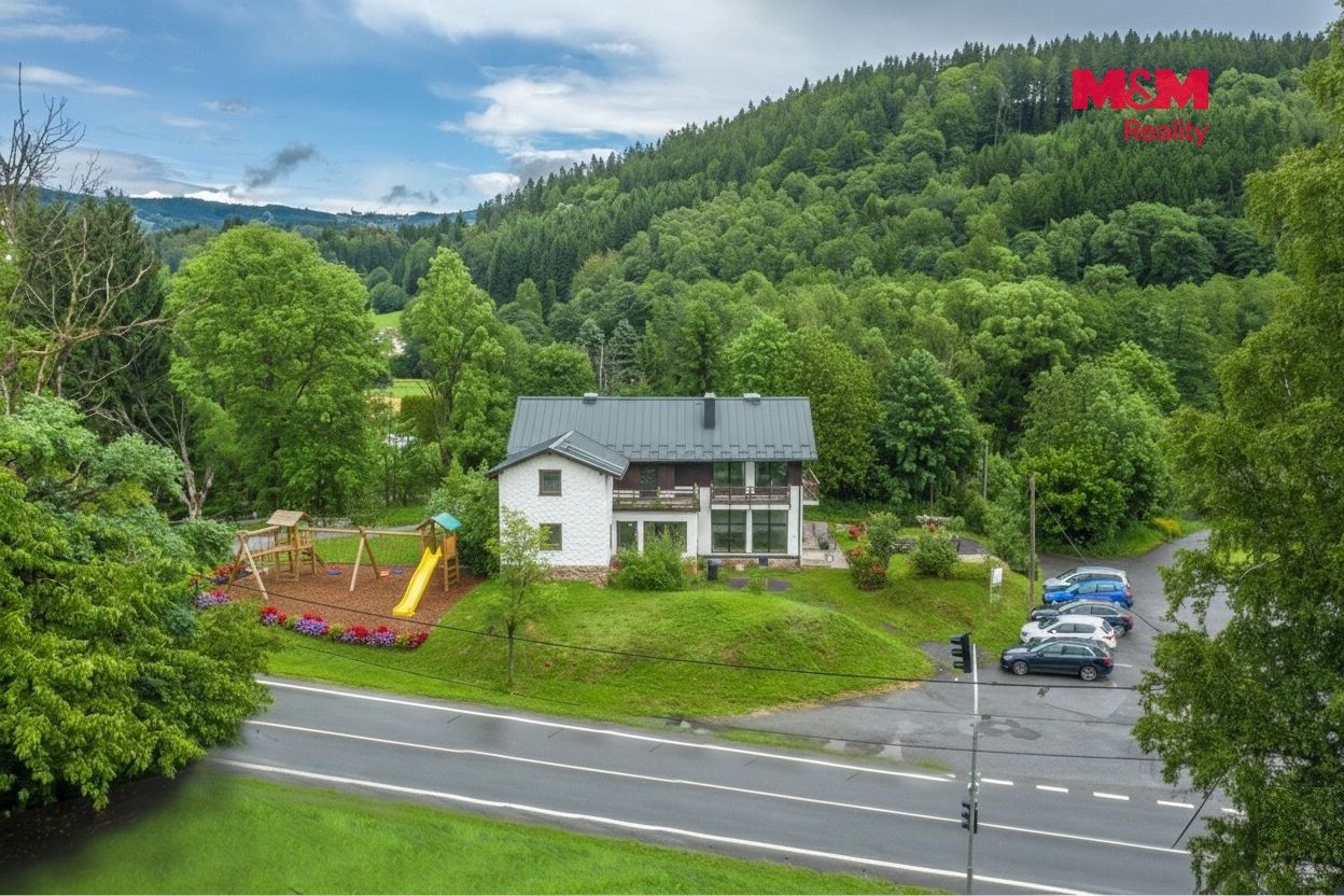 Prodej nemovitosti 500 m² - foto 17