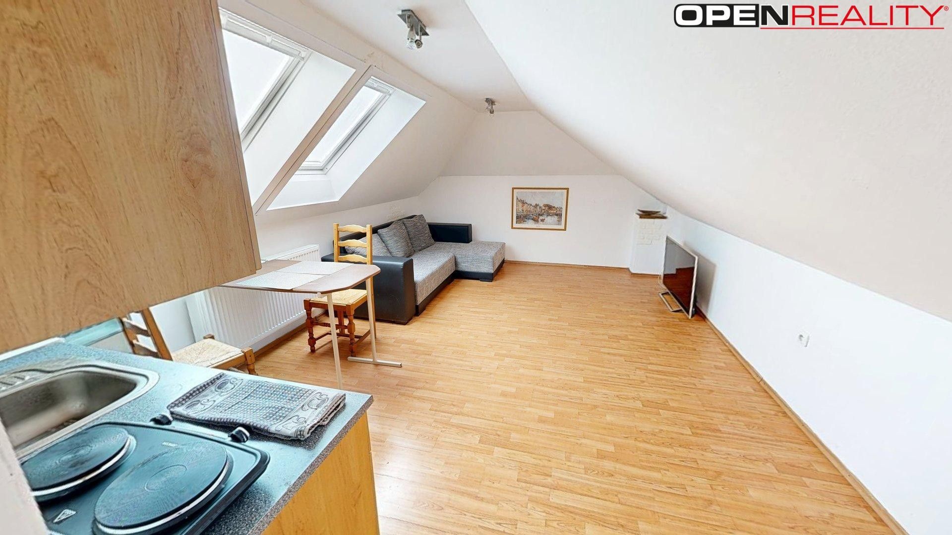 Prodej komerčního prostoru 607 m² - foto 19