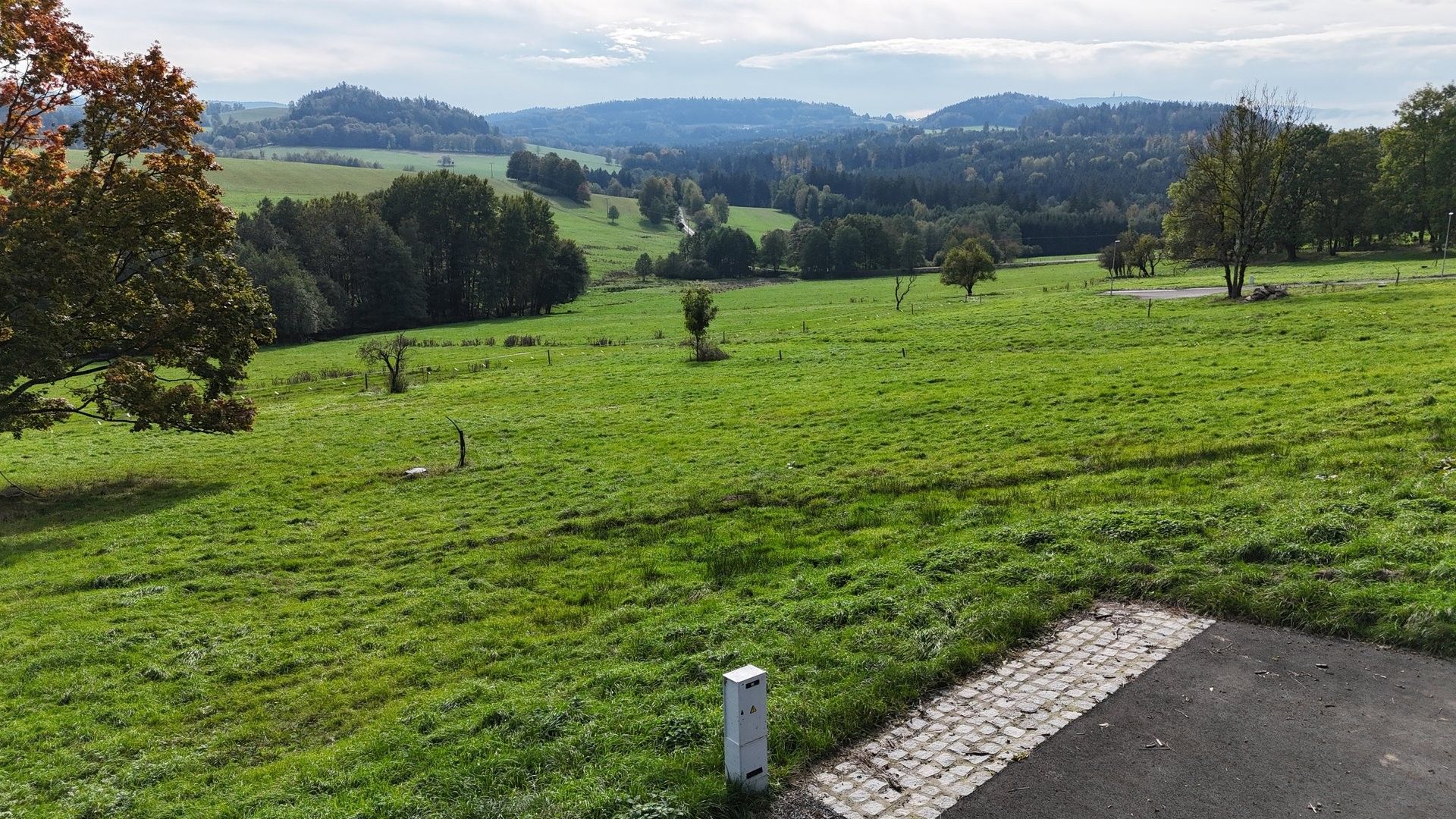Prodej pozemku 1565 m² - foto 1