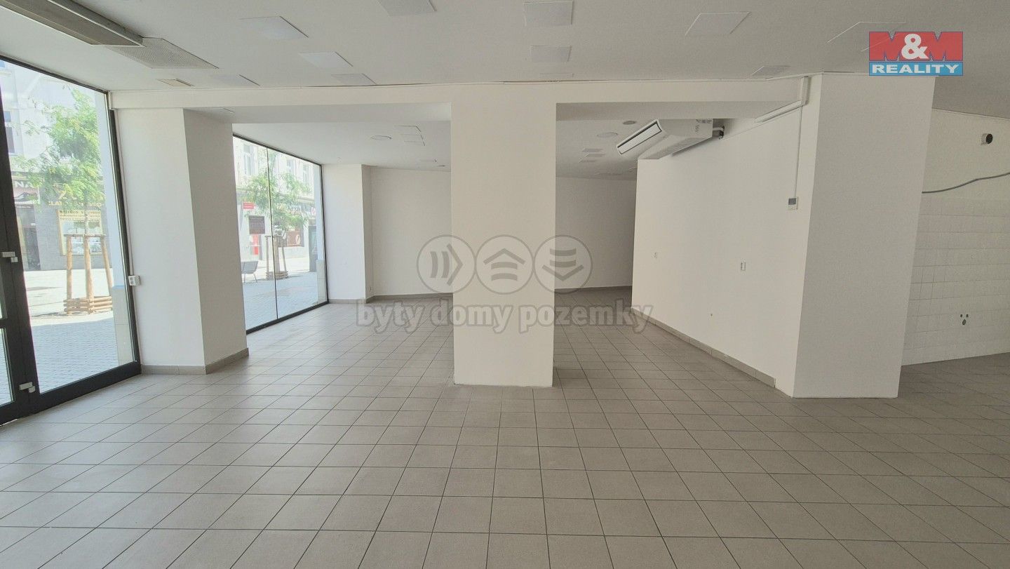 Pronájem komerčního prostoru 121 m² - foto 4
