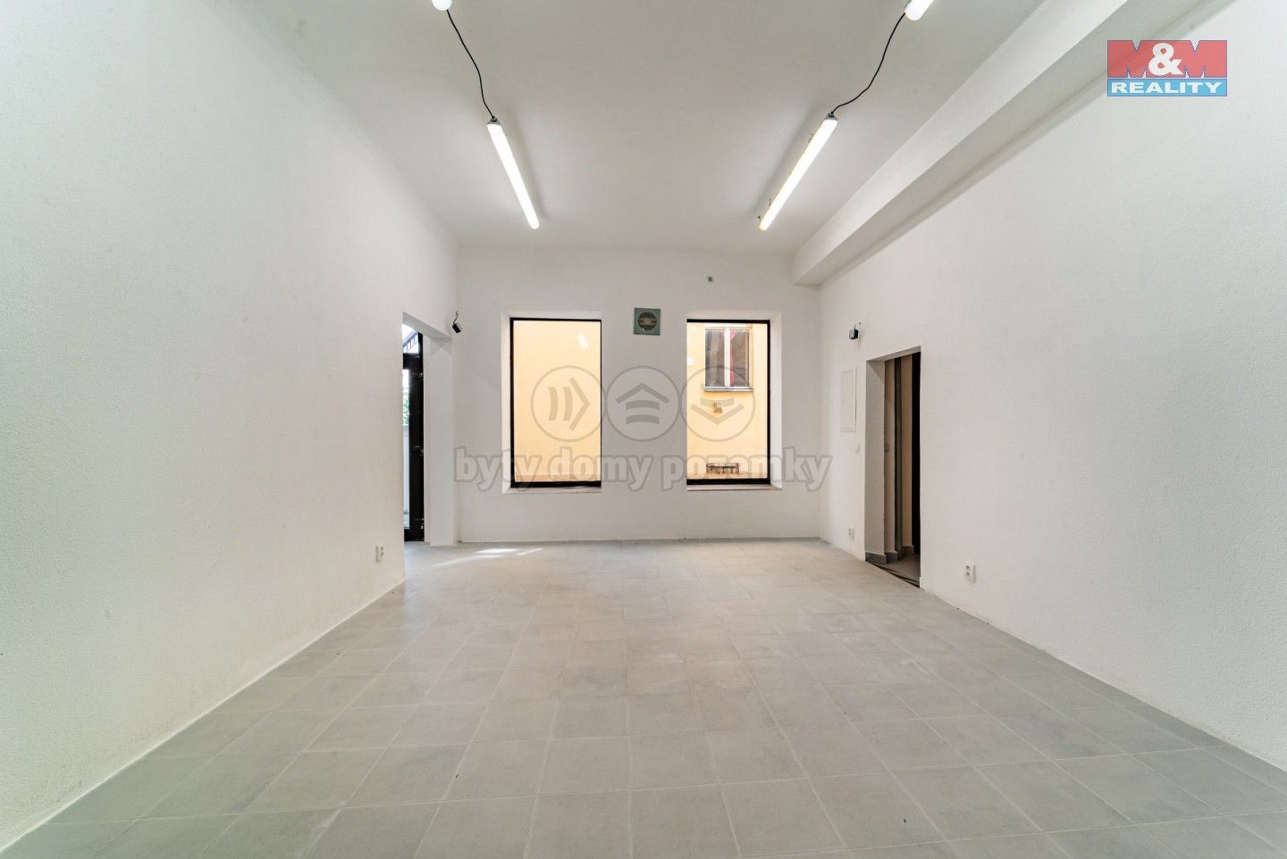 Pronájem komerčního prostoru 76 m² - foto 8