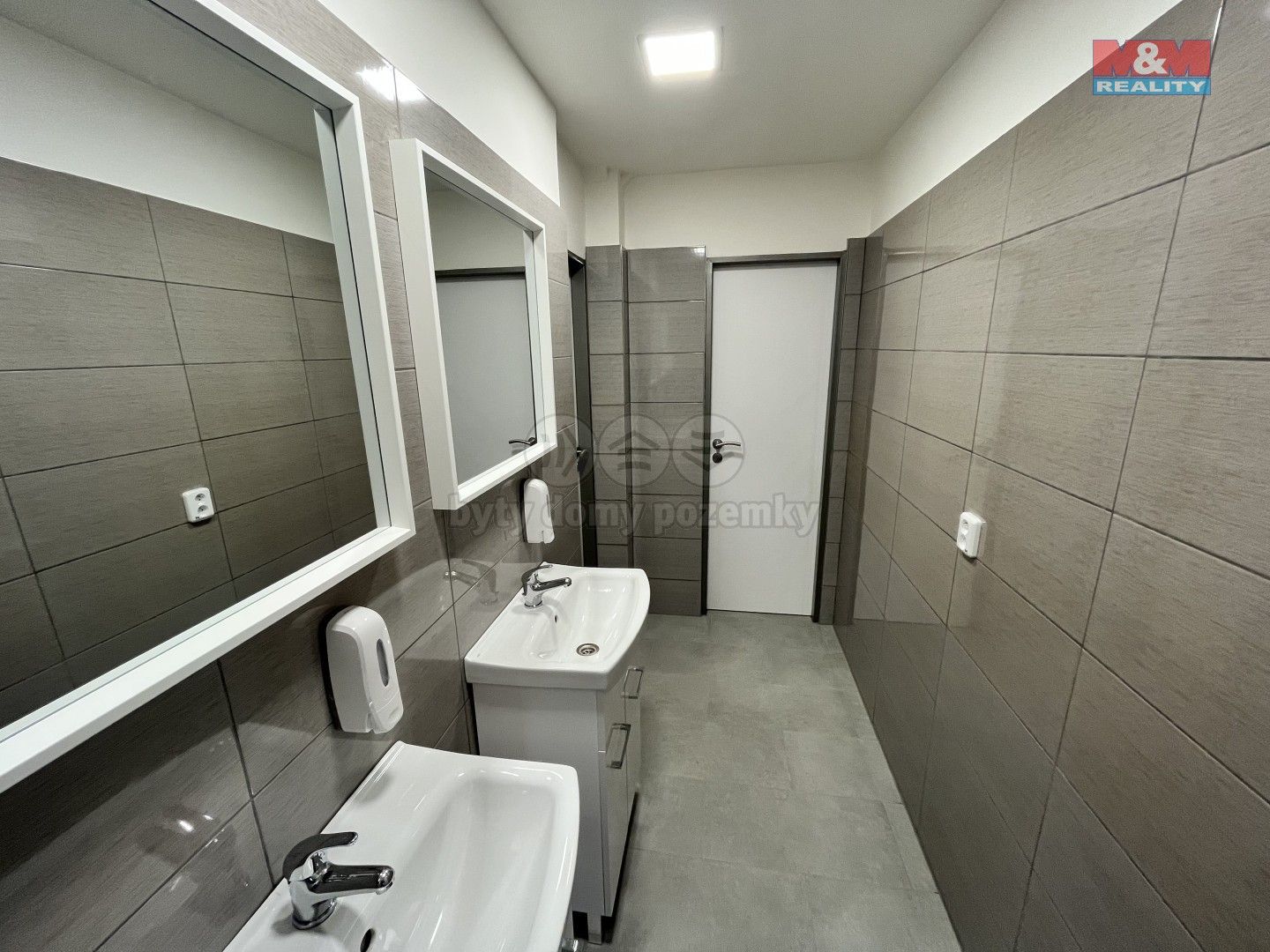 Pronájem komerčního prostoru 277 m² - foto 6