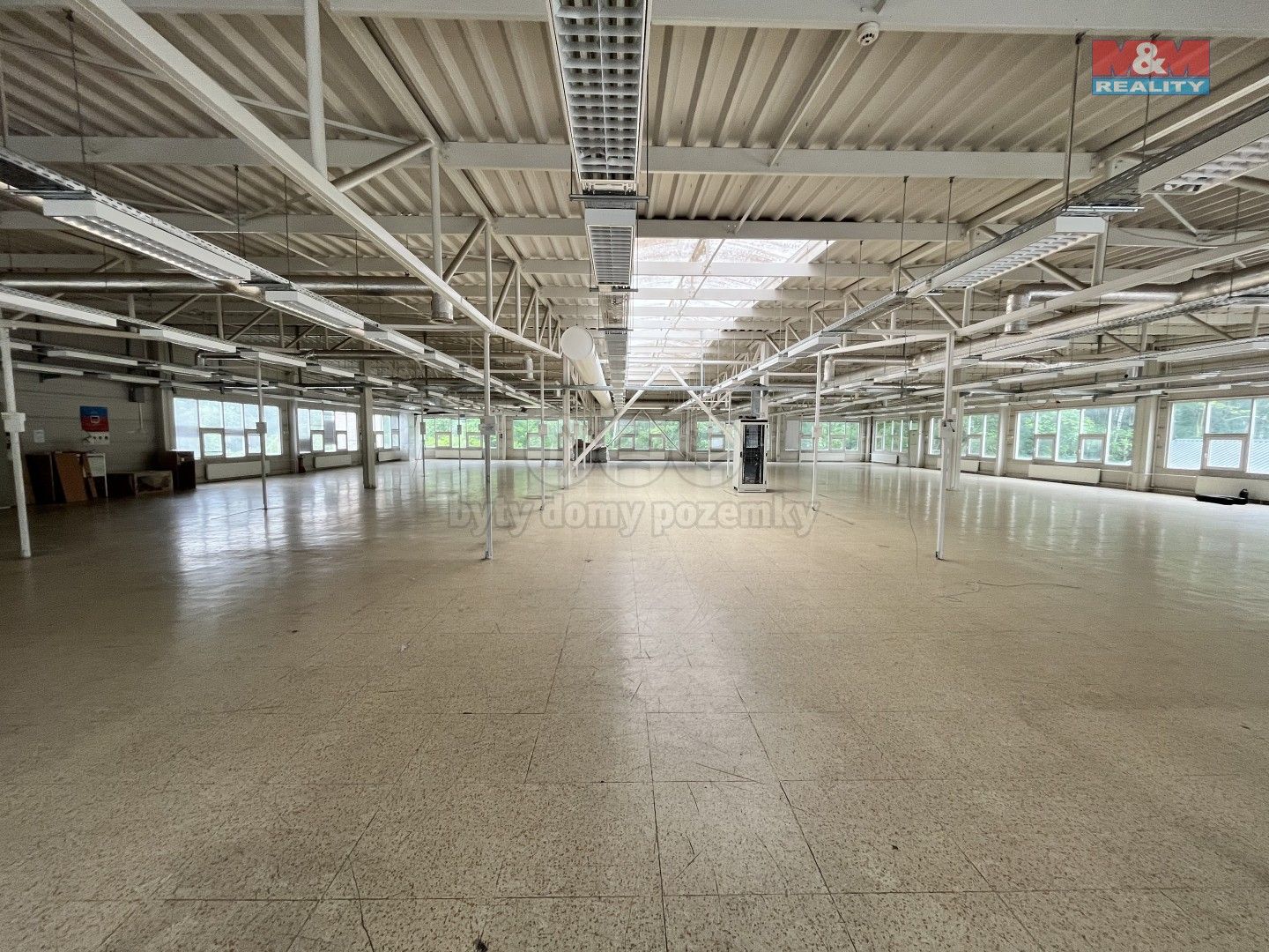 Pronájem komerčního prostoru 1095 m² - foto 5