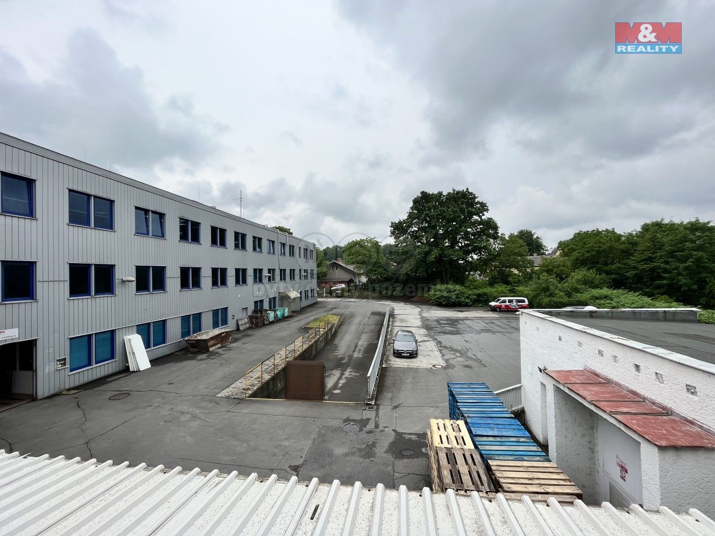 Pronájem komerčního prostoru 1095 m² - foto 11