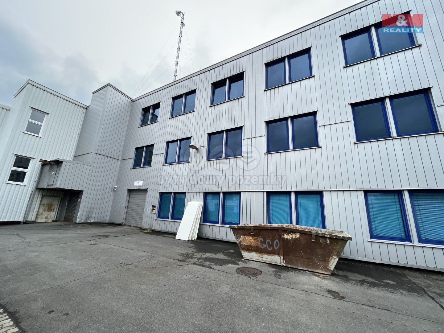 Pronájem komerčního prostoru 1095 m² - foto 9