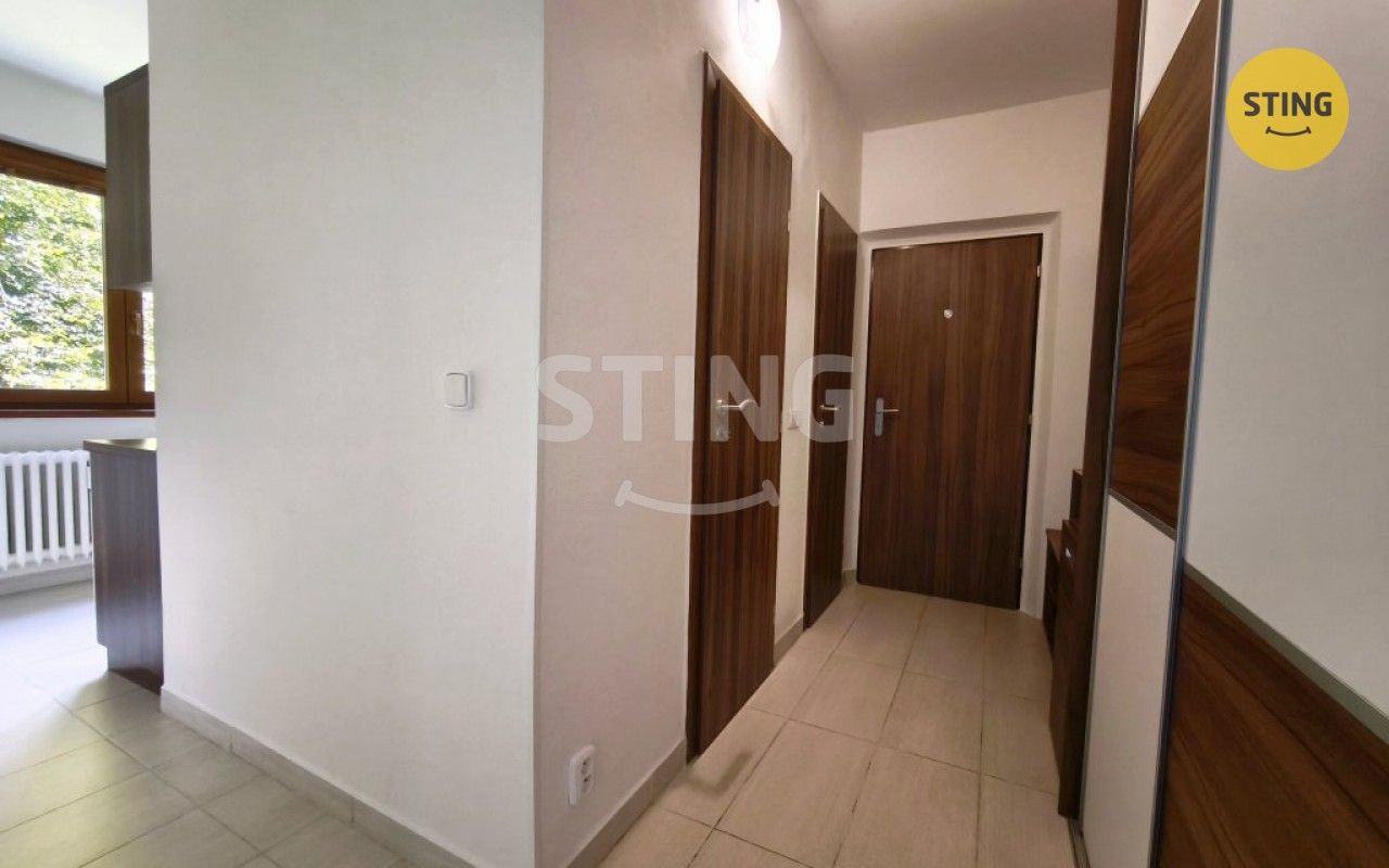 Pronájem bytu 3+1 74 m² - foto 7
