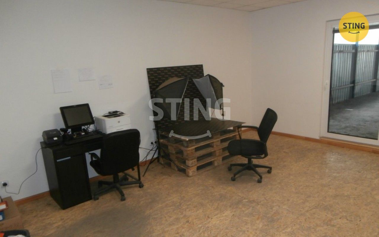 Pronájem komerčního prostoru 564 m² - foto 3