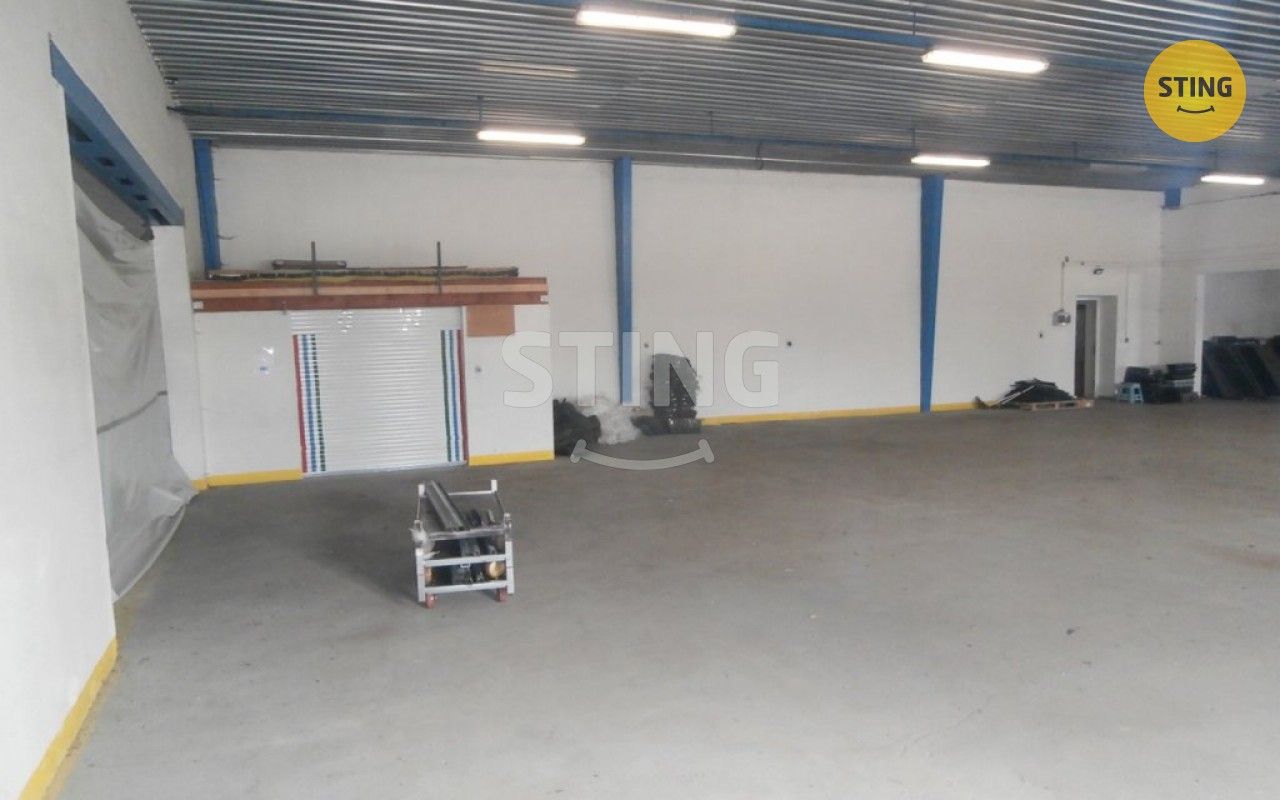 Pronájem komerčního prostoru 564 m² - foto 5