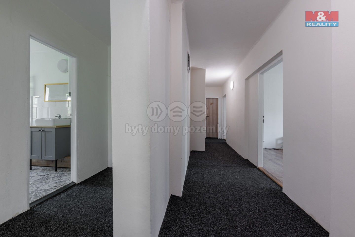 Prodej komerčního prostoru 293 m² - foto 24