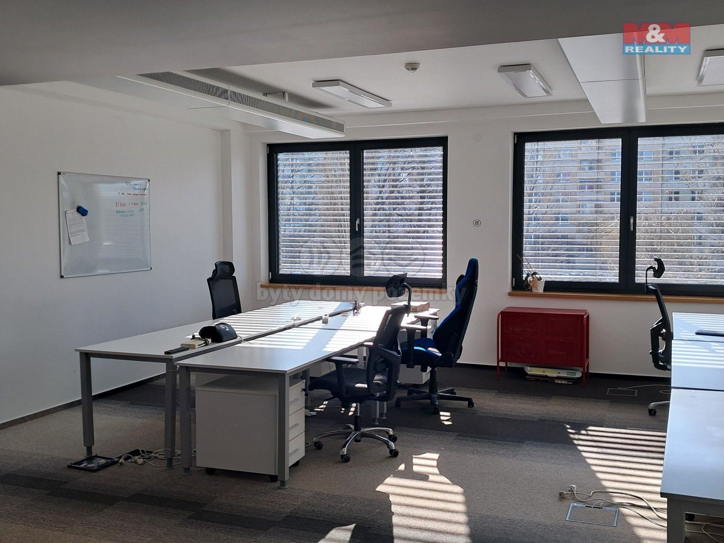 Pronájem komerčního prostoru 486 m² - foto 4