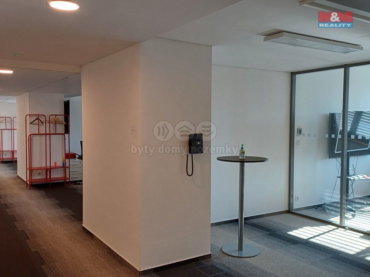 Pronájem komerčního prostoru 486 m² - foto 8