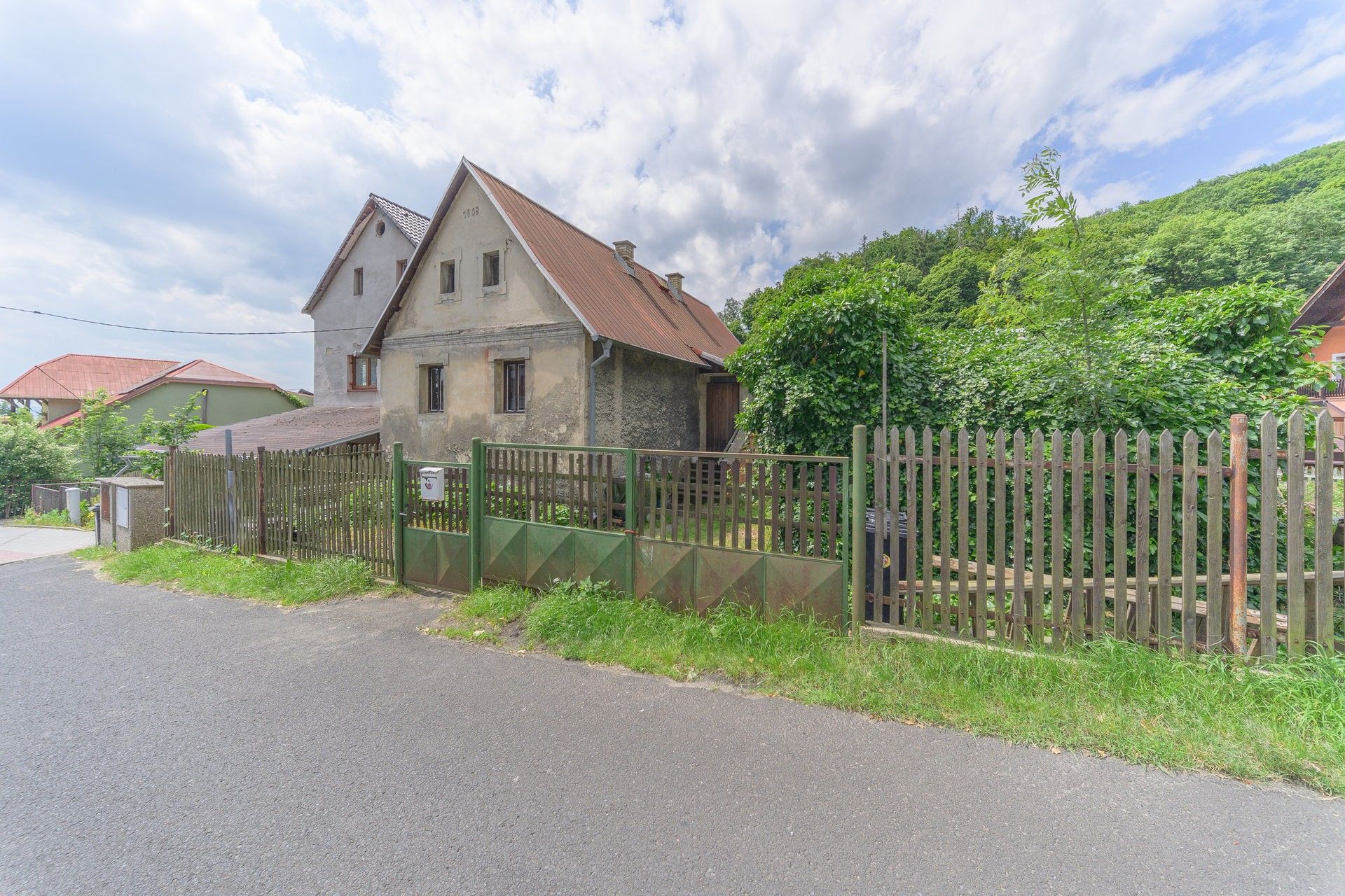 Prodej domu 140 m² - foto 1