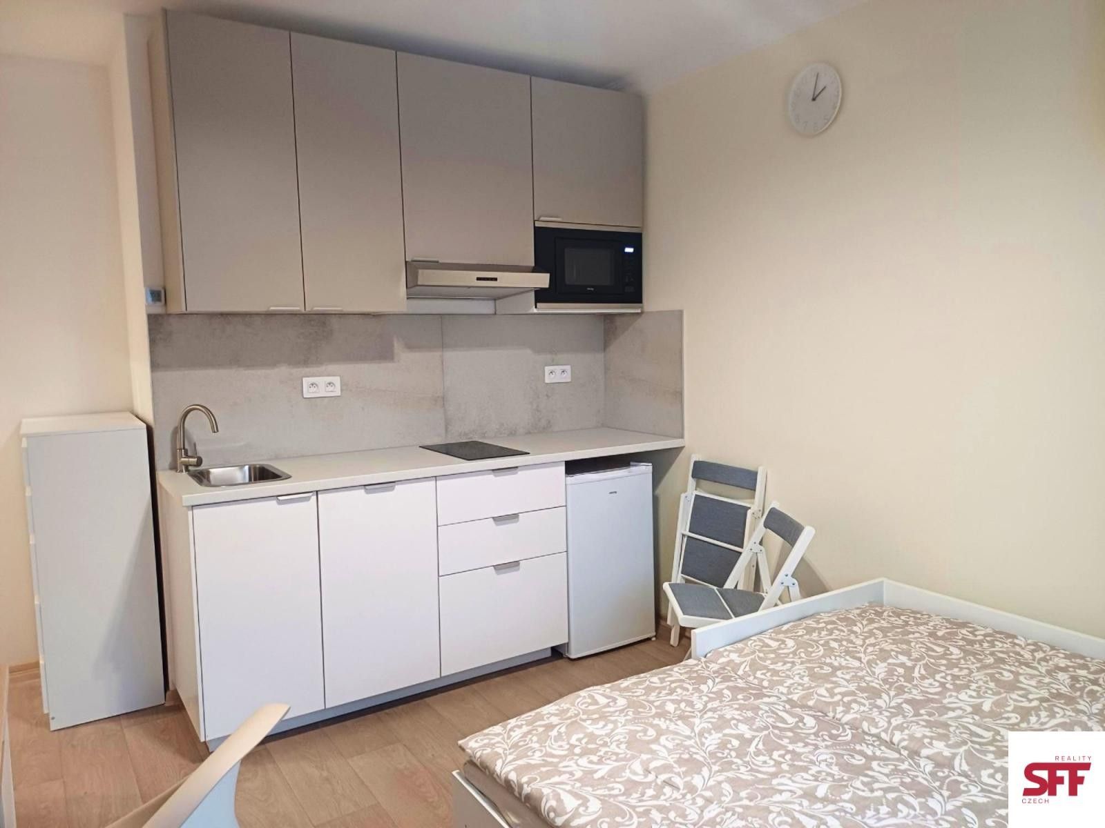 Pronájem bytu 1+kk 19 m² - foto 2