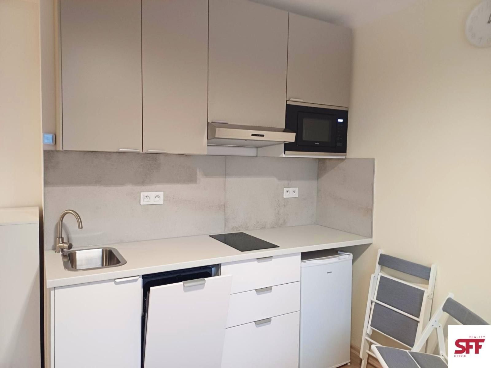 Pronájem bytu 1+kk 19 m² - foto 4