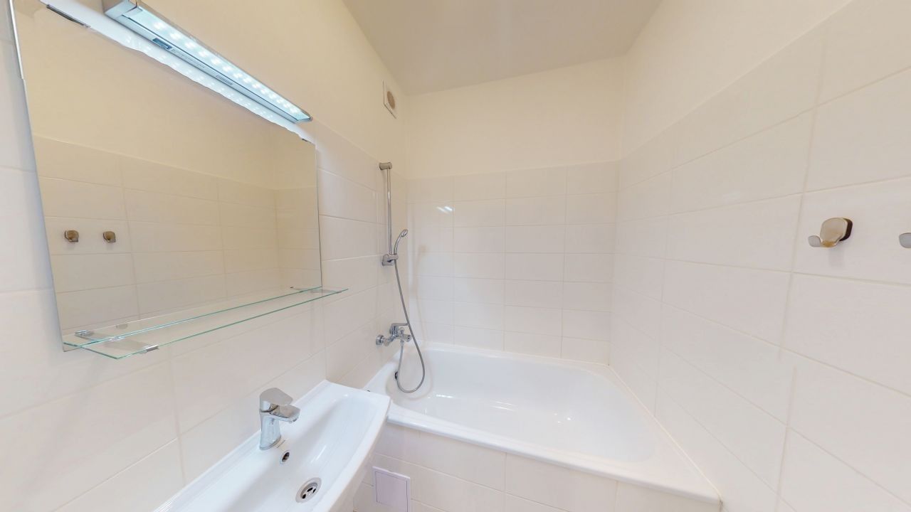 Pronájem bytu 2+1 59 m² - foto 8