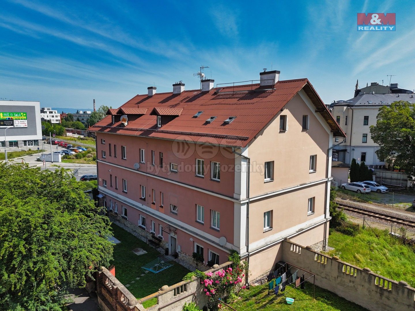 Prodej bytu 1+1 69 m² - foto 1