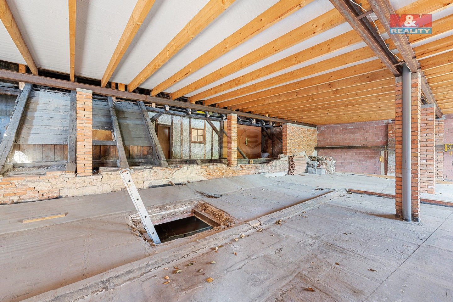 Prodej komerčního prostoru 773 m² - foto 22