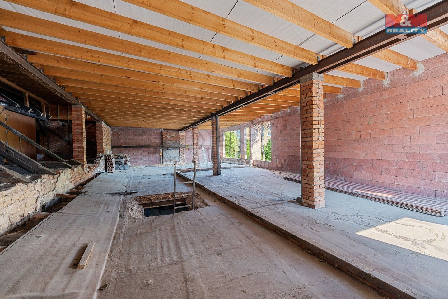 Prodej komerčního prostoru 773 m² - foto 21