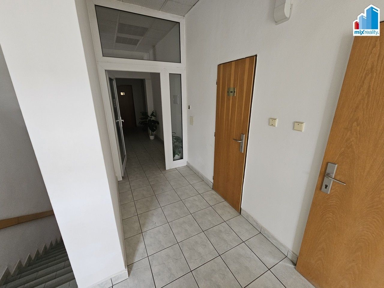 Pronájem komerčního prostoru 58 m² - foto 6