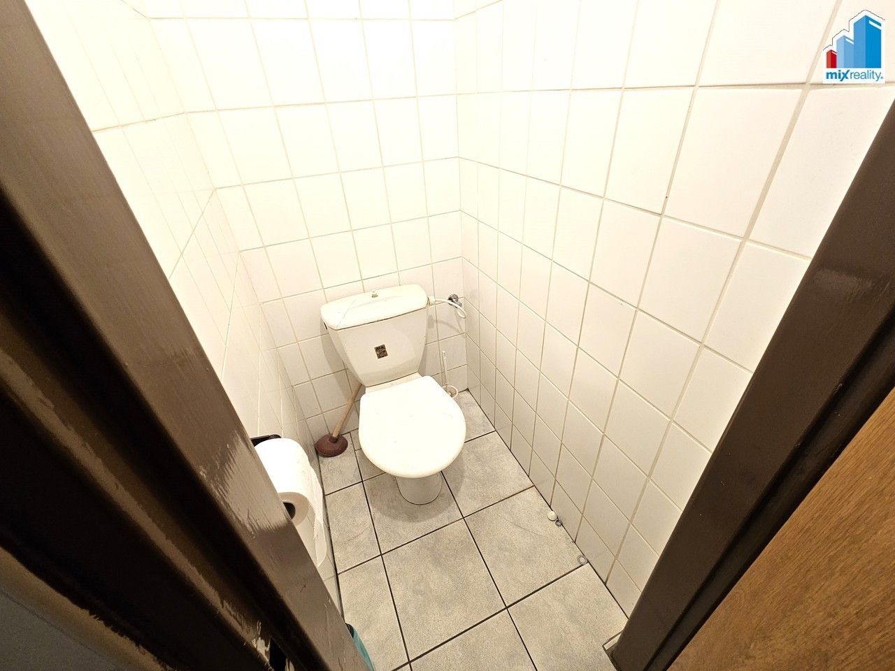 Pronájem komerčního prostoru 58 m² - foto 9