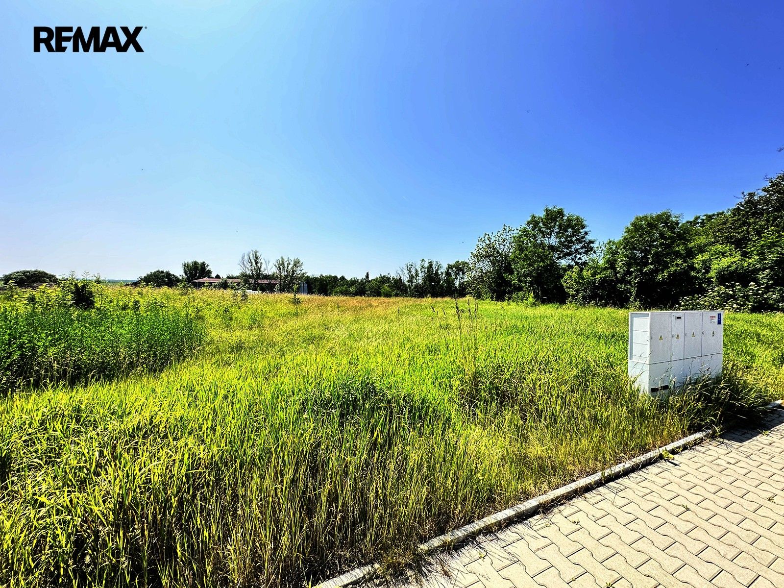 Prodej pozemku 804 m² - foto 1