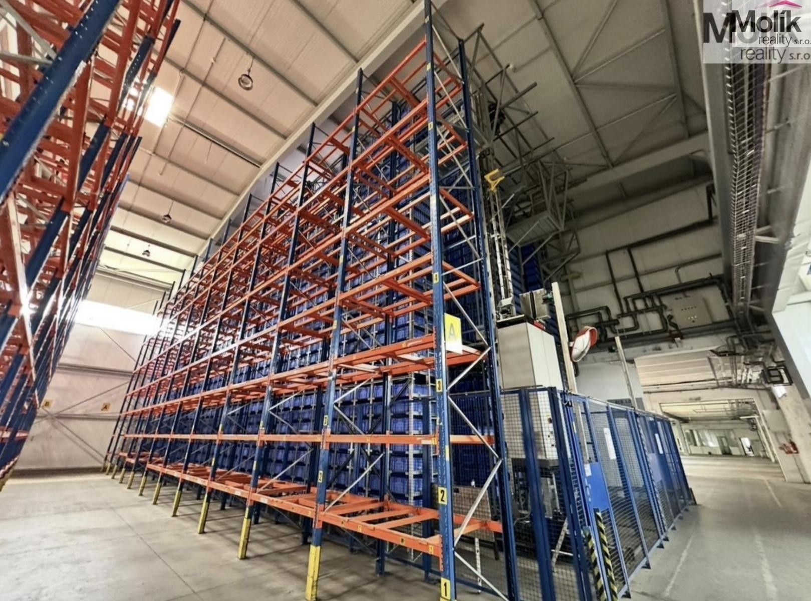 Pronájem komerčního prostoru 7300 m² - foto 12