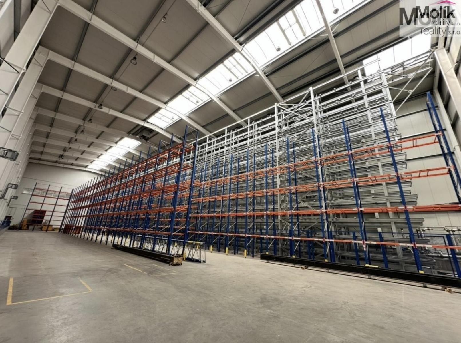 Pronájem komerčního prostoru 7300 m² - foto 14
