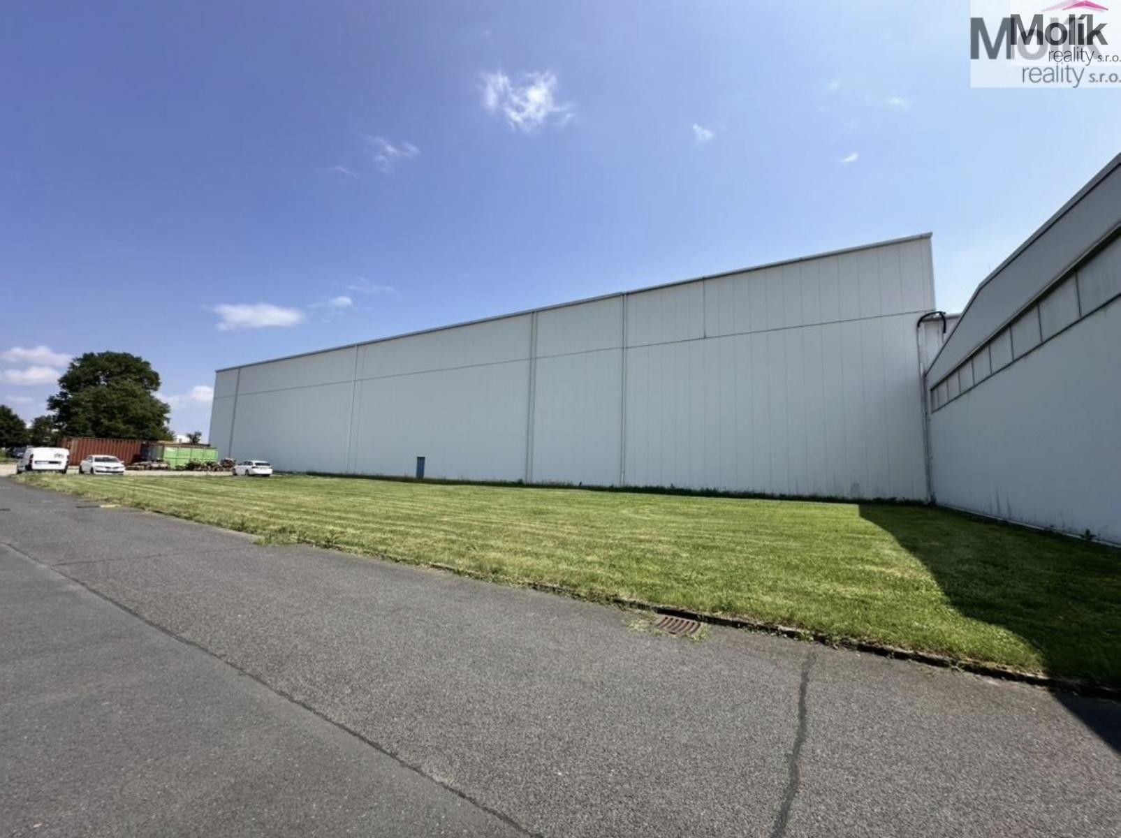 Pronájem komerčního prostoru 7300 m² - foto 30