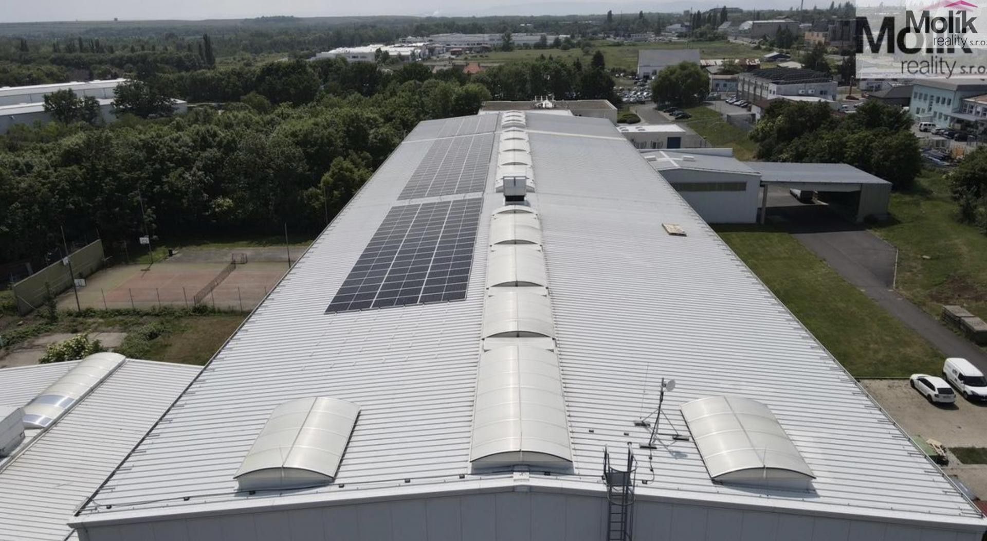 Pronájem komerčního prostoru 7300 m² - foto 33