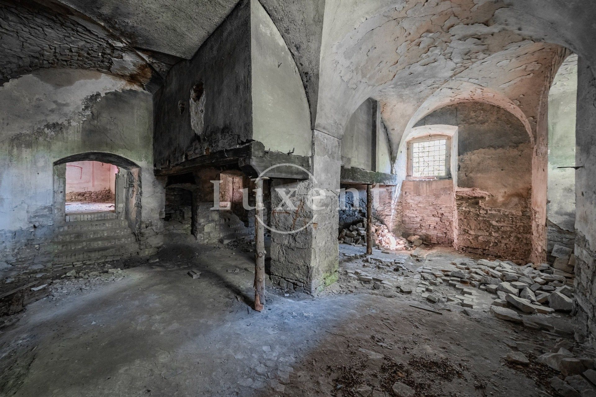 Prodej nemovitosti 5100 m² - foto 12
